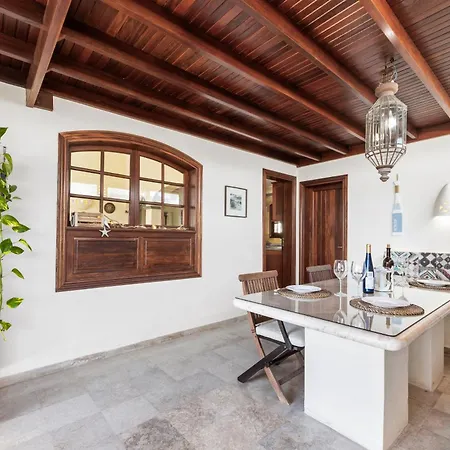 فيلة Helen بلايا بلانكا