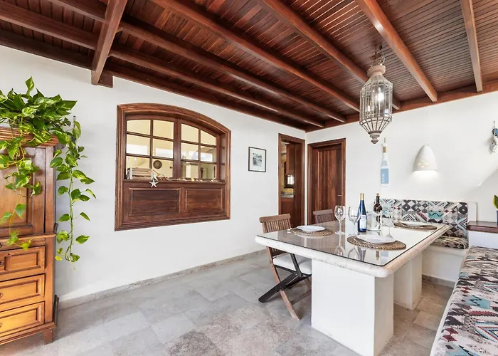 فيلة Helen بلايا بلانكا